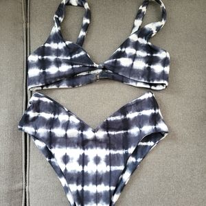 Skatie bikini size large